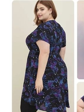 Torrid Disney Collection Princess Tiana Blouse Size 2